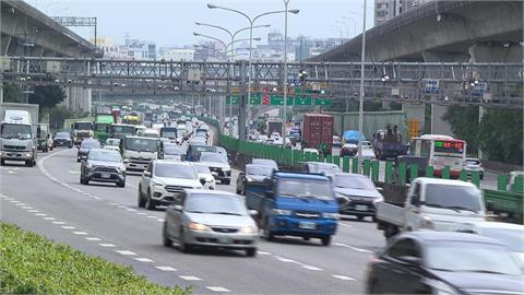 快新聞／228連假首日湧車潮！上午多路段「車速40公里以下」