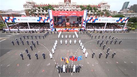 慶中華民國１１２年生日　建中樂旗聯隊、國軍表演展現磅礡氣勢