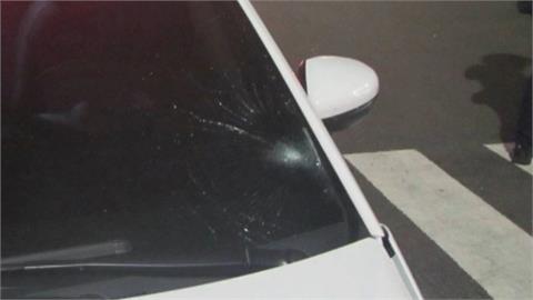 疑闖紅燈穿越馬路　婦人二度遭直行車撞擊　送醫不治
