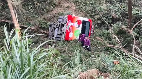快新聞／杉林溪賞櫻遊園車墜谷1死7傷　觀光署：全力救援、全面停駛調查