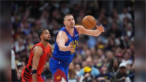 NBA(影)／約基奇前三節就達「大三元」次數史上第一！金塊主場輕取拓荒者