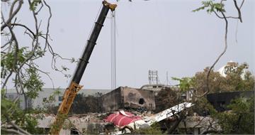 印航墜毀成火球「高溫破千度」　專家分析4可能失事原因