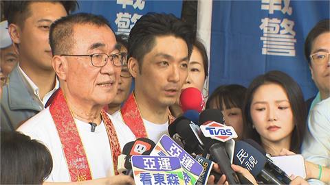 快新聞／蔣萬安合體李四川拜廟消災！沈伯洋酸快問市政：終於能問A答A