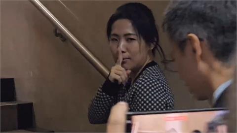 快新聞／徐巧芯無預警現身北檢　被問「為何而來」喊：秘密！不告訴你