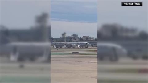 美空中驚魂！　小飛機墜哈德遜河　班機引擎著火緊急迫降