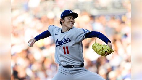 MLB(影)／怎麼可能哭啦！佐佐木朗希受訪再三澄清　苦笑求饒：大家放過我吧
