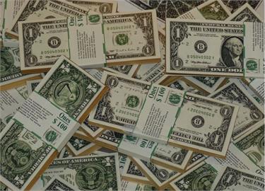 美將推「金卡」簽證　外國人持1.5億獲永久居留權