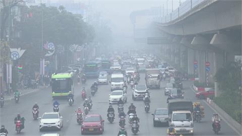越南河內空污染程度「超高等級」　影響近百架飛機起降