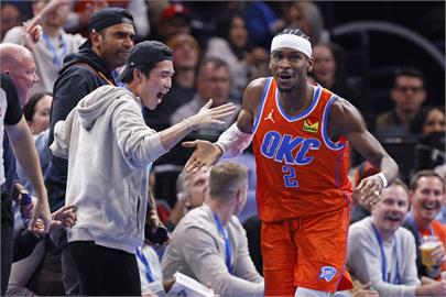 NBA(影)／雷霆「亞歷山大帝」太狂！劇力萬鈞擊落火箭　將和公鹿爭冠