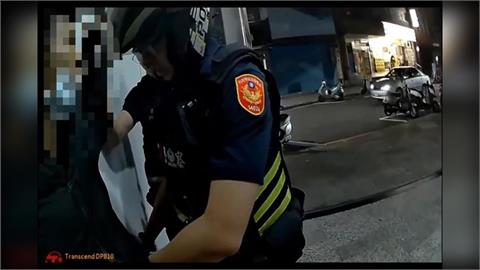 恐怖惡狼! 男子接連闖民宅伸狼爪 被害人求救遭毆打