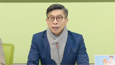 快新聞/不進國會辯預算?鍾佳濱轟藍白薪水小偷 嗆黃國昌最愛「釘孤枝」