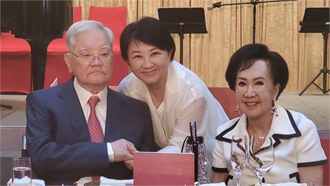 連戰夫妻60週年婚宴！國民黨大咖雲集　馬英九感冒臨時缺席