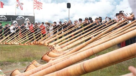 國際阿爾卑斯長號盛會登場　百人齊奏傳承百年傳統文化