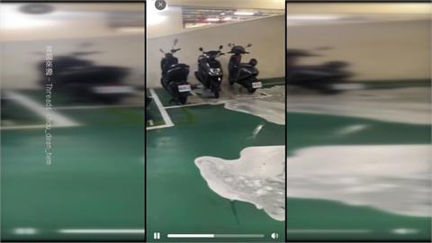 停車場變洗車場　疑管線走火「噴消防泡沫」波及逾30車