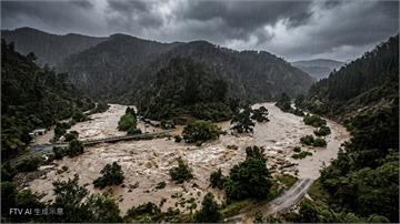 中國甘肅暴雨山洪奪25命　汛期持續強颱海豚逼近