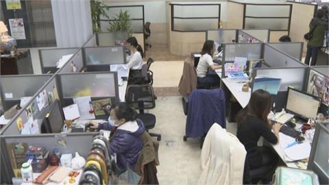 台灣年均工時破2030小時！直衝全球第5…專家：「出勤主義」毒害職場文化