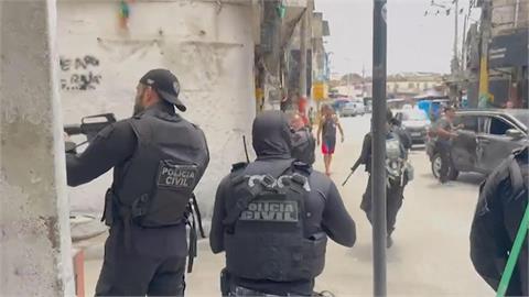 打擊里約最大惡勢力「紅色指揮部」！逾60名嫌犯死亡、4警殉職