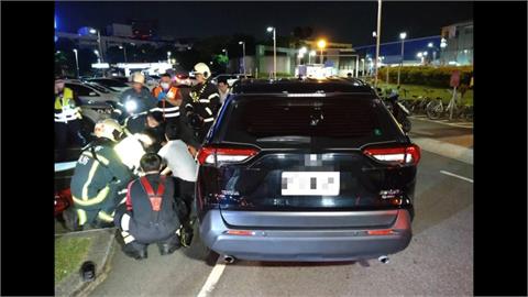 松機停車場死亡車禍！　66歲男接機遭撞命喪輪下