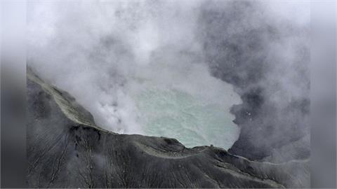 快新聞／找到了！熊本阿蘇山直升機殘骸嚴重損毀　暫時無法靠近機體