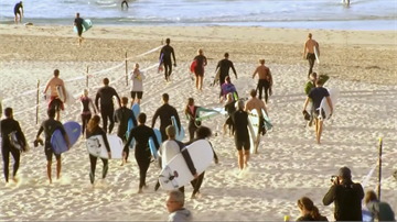 澳洲政府防疫有成 開放部分海灘但僅能衝浪、游泳
