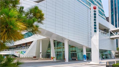 快新聞／台積電輸了！證交所公布董監事酬勞金額　「這家」高層年收近億