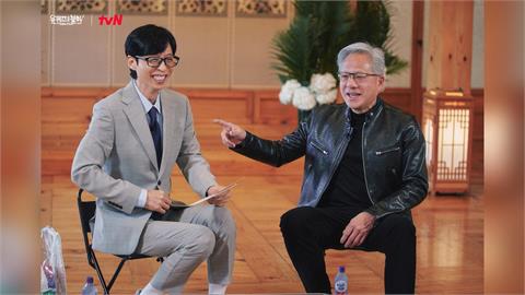 黃仁勳登韓綜「1舉動」連劉在錫都震驚　台灣網友看見紅包袋瞬間懂了