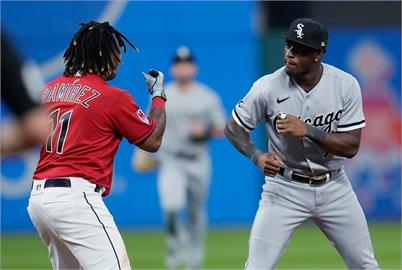 MLB(影)／歷史上的今天！守護者「一拳超人」KO名場面　主播秒掌控氣氛全網致敬
