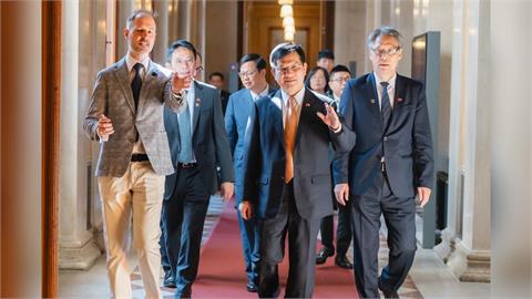 快新聞／林佳龍會晤奧國會議員　盼深化AI、醫療、觀光合作