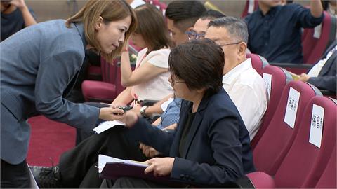 形同認罪？　週刊爆陳智菡曾與柯對話　認木可內帳是「死棋」