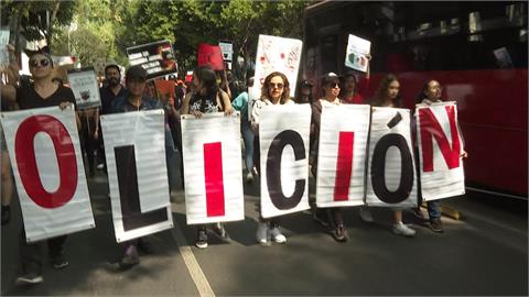 墨西哥鬥牛正式回歸　動保團體大規模示威
