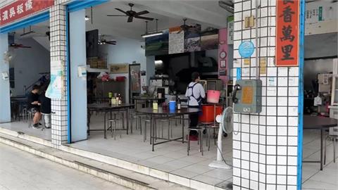 西南氣流持續灌！　高雄美濃粄條街冷清、街道成汪洋