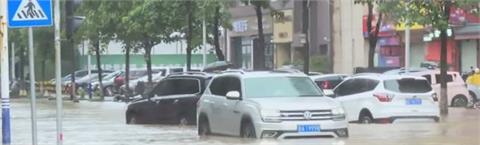 中國南方暴雨襲擊 桂林淹水百所學校停課