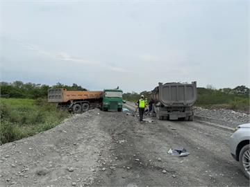 屏東砂石車對撞駕駛疑拋飛輾斃　涉案男酒測超標