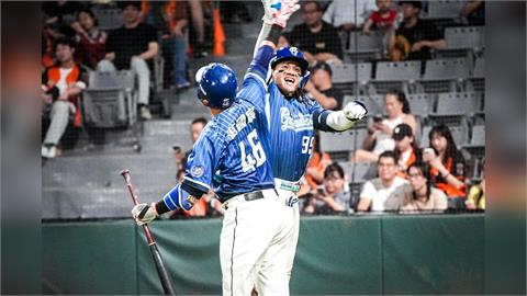 中職(影)／富邦悍將「真的不一樣」開季2連勝！中信兄弟「美美」鄭皓鈞好投止2連敗