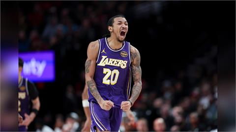 NBA(影)／湖人「21歲雙向球員」炸裂狂飆25分！「雙槍休兵」退拓荒者奪4連勝