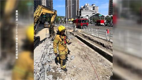 高雄美術館區工地疑施工不慎　挖破管線飄瓦斯味居民嚇壞