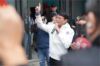 快新聞／黃國昌將反制大罷免　吳靜怡曝1情況：國民黨變成小五十藍