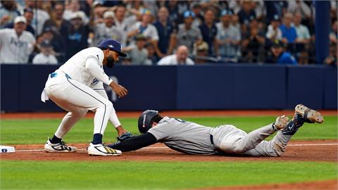 MLB(影)／好不容易破無安打卻「自己送頭」！洋基跑者無視教練　幾秒後慘遭狙殺