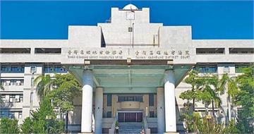 3男KTV喝太嗨竟「摸」走警簽到簿　惡作劇代價出爐