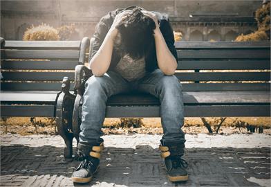 人生遇到3次經濟危機！外媒曝光「這年齡層」超慘：最不幸的1代