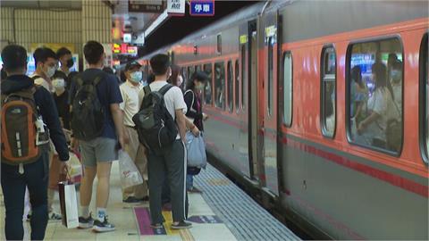 台北人不坐火車？在地人一面倒喊「真的不會」：有這2樣就夠了