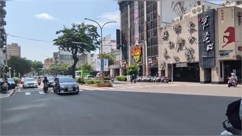 超狂慶生排場！　台中路燈羅馬旗「全是她」　租金曝光