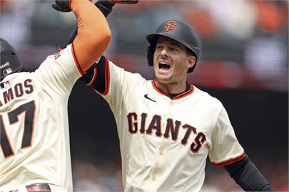 MLB(影)／3歲女兒要求爸爸打全壘打　雅澤姆斯基無法拒絕用三分砲兌現承諾