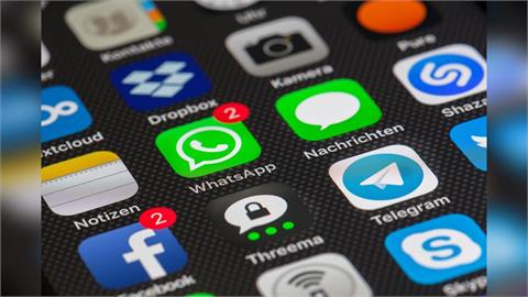 澳洲未成年社群禁令上路 台灣校園手機規則仍研議