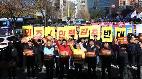 南韓戒嚴風暴還沒平息　鐵路工會突宣布「無限期罷工」