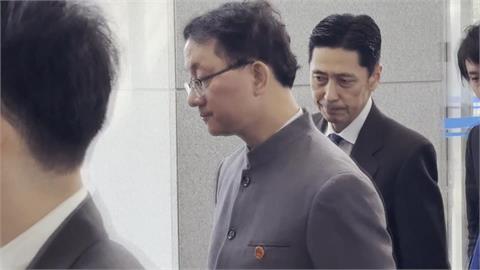 國際禮儀？中日代表會談不歡而散　中官員「雙手插口袋」臭臉送客