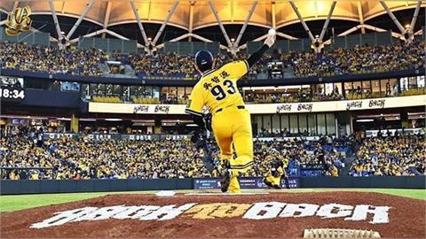 中職(影)／經典賽「抗荷英雄」告別投手丘！中信兄弟吳哲源正式宣布引退