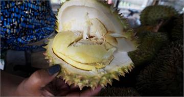臭到出事！整棟商場瀰漫瓦斯味　「水果之王」害德國消防緊急狂奔三次