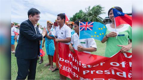 快新聞／賴總統特使！林佳龍旋風抵達吐瓦魯　將實地參訪台吐合作成果