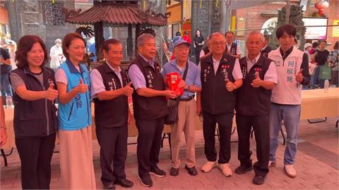 旱溪媽祖樂成宮發放800萬敬老金　6千多名長輩受惠